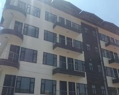 Goroomgo Hill Top Courtyard Shimla