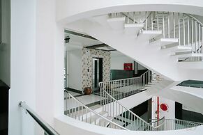 Daksh The Madhuvan Suites Dwarka