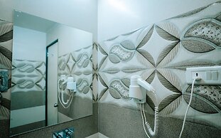 Daksh The Madhuvan Suites Dwarka