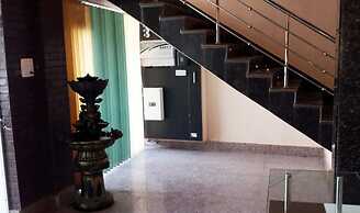 Goroomgo Brij Raj Guest House Mathura