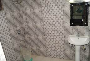 Goroomgo Brij Raj Guest House Mathura