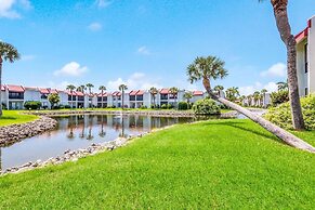 Fun N Sun 1 Bedroom Condo by RedAwning