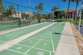 Fun N Sun 1 Bedroom Condo by RedAwning