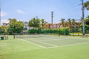 Fun N Sun 1 Bedroom Condo by RedAwning