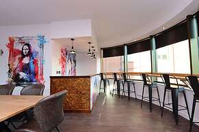 The Bling Hotel by UStay