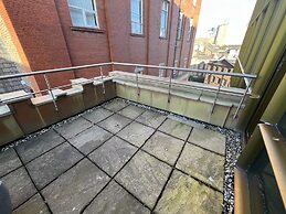 The Bling Hotel by UStay