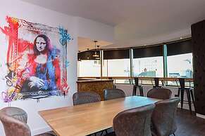 The Bling Hotel by UStay