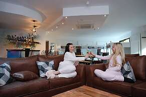 The Bling Hotel by UStay