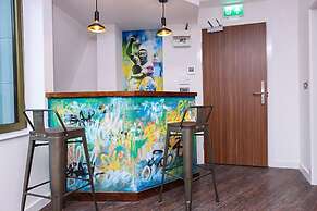 The Bling Hotel by UStay