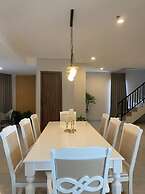 Raja Hotel Kuta Mandalika Resort & Convention