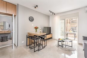 Stylish one BDR with balcony