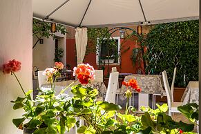 Hotel Apostoli Garden