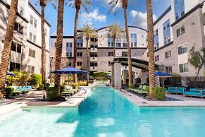 5 Mi to DT-Close to Shops-Dinin&Parking 3012