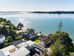 Stay Tauranga Beach House