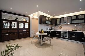 Maia Luxury Pool Villa