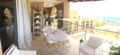 Modern Loft ,eagle Beach ,oasis Condo