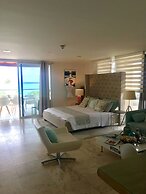 Modern Loft ,eagle Beach ,oasis Condo