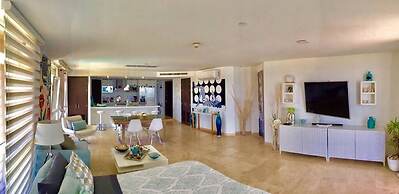 Modern Loft ,eagle Beach ,oasis Condo