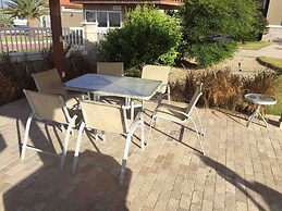 Modern Loft ,eagle Beach ,oasis Condo