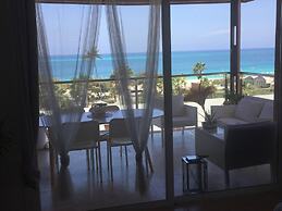 Modern Loft ,eagle Beach ,oasis Condo