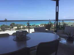 Modern Loft ,eagle Beach ,oasis Condo