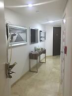 Modern Loft ,eagle Beach ,oasis Condo