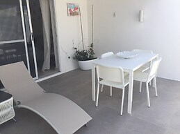 Palm Beach C, Charmingquiet Apt,wifi,beach Close,