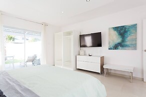 Palm Beach C, Charmingquiet Apt,wifi,beach Close,