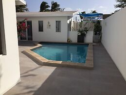 Palm Beach C, Charmingquiet Apt,wifi,beach Close,
