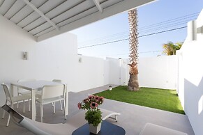 Palm Beach C, Charmingquiet Apt,wifi,beach Close,