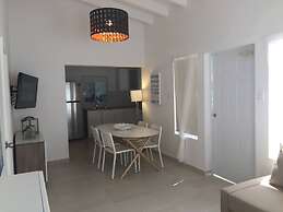Palm Beach C, Charmingquiet Apt,wifi,beach Close,