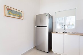 Palm Beach C, Charmingquiet Apt,wifi,beach Close,