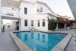 Palm Beach C, Charmingquiet Apt,wifi,beach Close,