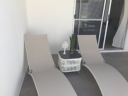 Palm Beach C, Charmingquiet Apt,wifi,beach Close,