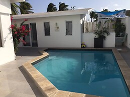 Palm Beach C, Charmingquiet Apt,wifi,beach Close,