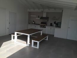 Palm Beach C, Charmingquiet Apt,wifi,beach Close,