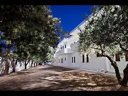 Apartments With Garden View No12
