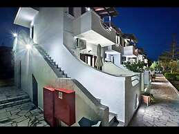 Apartments With Garden View No12