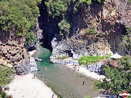 Lg Giarre Apartment in Italy