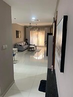 Entire 1 Bedroom Apartment at Jumeirah Village Circle, Dubai