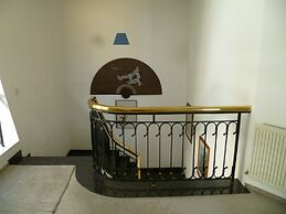 Room in House - Datacom House - The Sky Blue Room