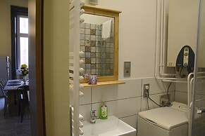 New - Walnuttree Double 12 Person Apartment Central in Budapest - Hung