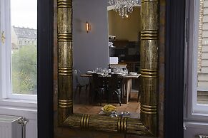 New - Walnuttree Double 12 Person Apartment Central in Budapest - Hung