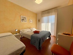 Seaview Modern Flat - Beahost