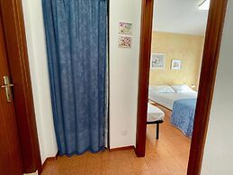 Seaview Modern Flat - Beahost