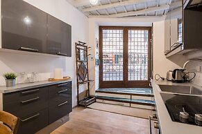 Cozy Entire Apt Close To Piazza Trilussa