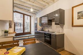 Cozy Entire Apt Close To Piazza Trilussa