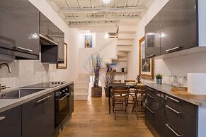 Cozy Entire Apt Close To Piazza Trilussa