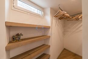 Cozy Entire Apt Close To Piazza Trilussa