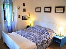 Charming Holiday House Antique, Sleeps 7